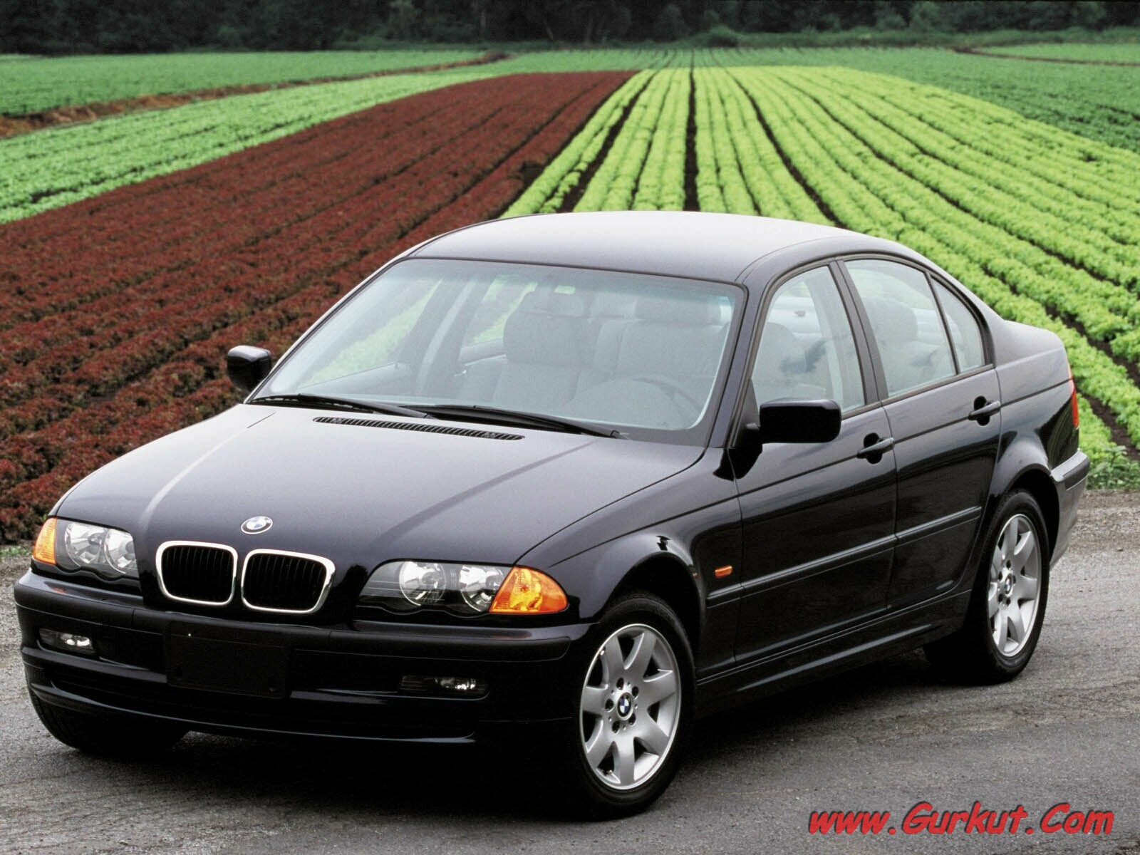 Официальные фотографии BMW 3 серии седан E46 1998-2001 года выпуска.